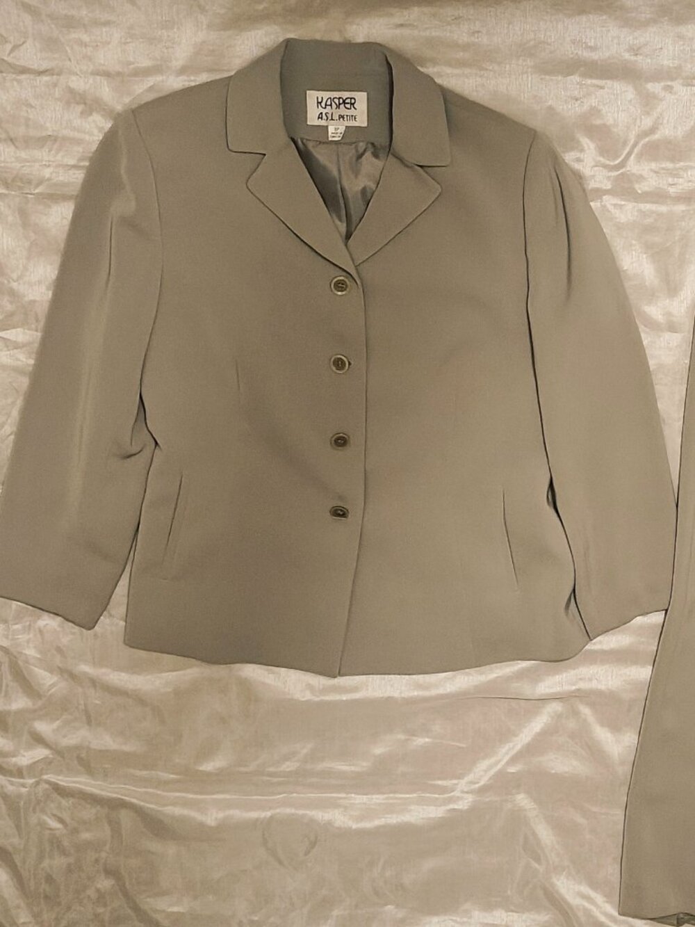 Kasper ASL Petite lined women's 2-pieces suits light hunter green size 8 petite